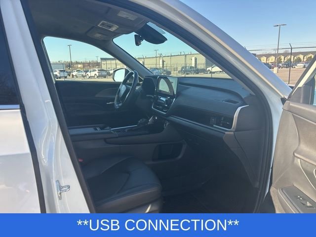 Used 2024 Toyota Grand Highlander XLE image 7