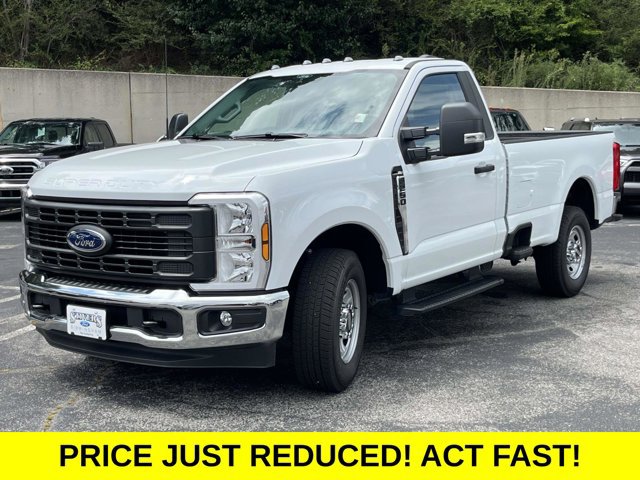 Certified 2026 Ford F250 XL w/ XL Chrome Package RWD image 8