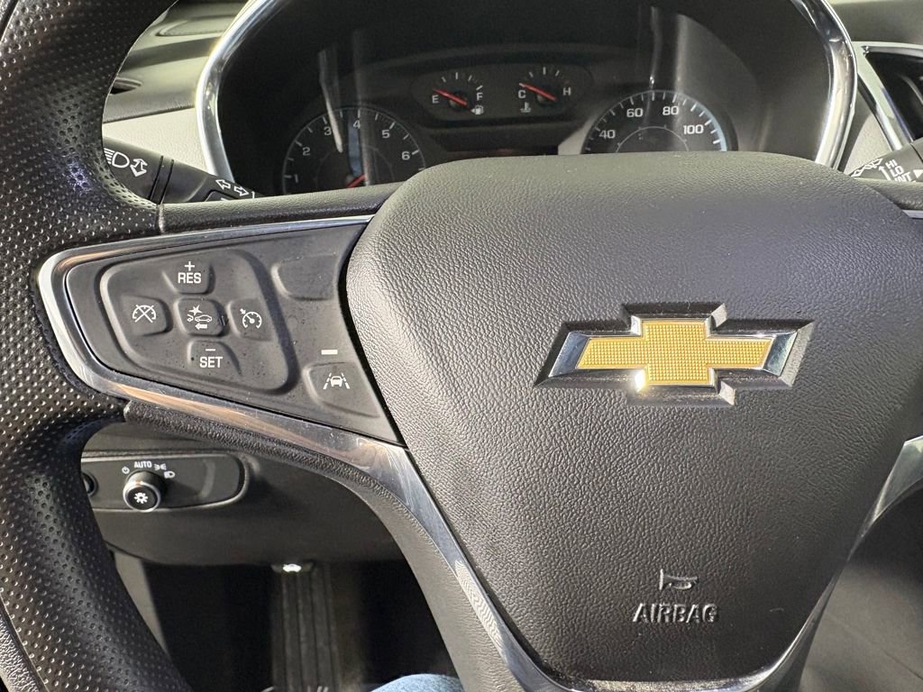 Used 2020 Chevrolet Equinox LS w/ LS Convenience Package image 24