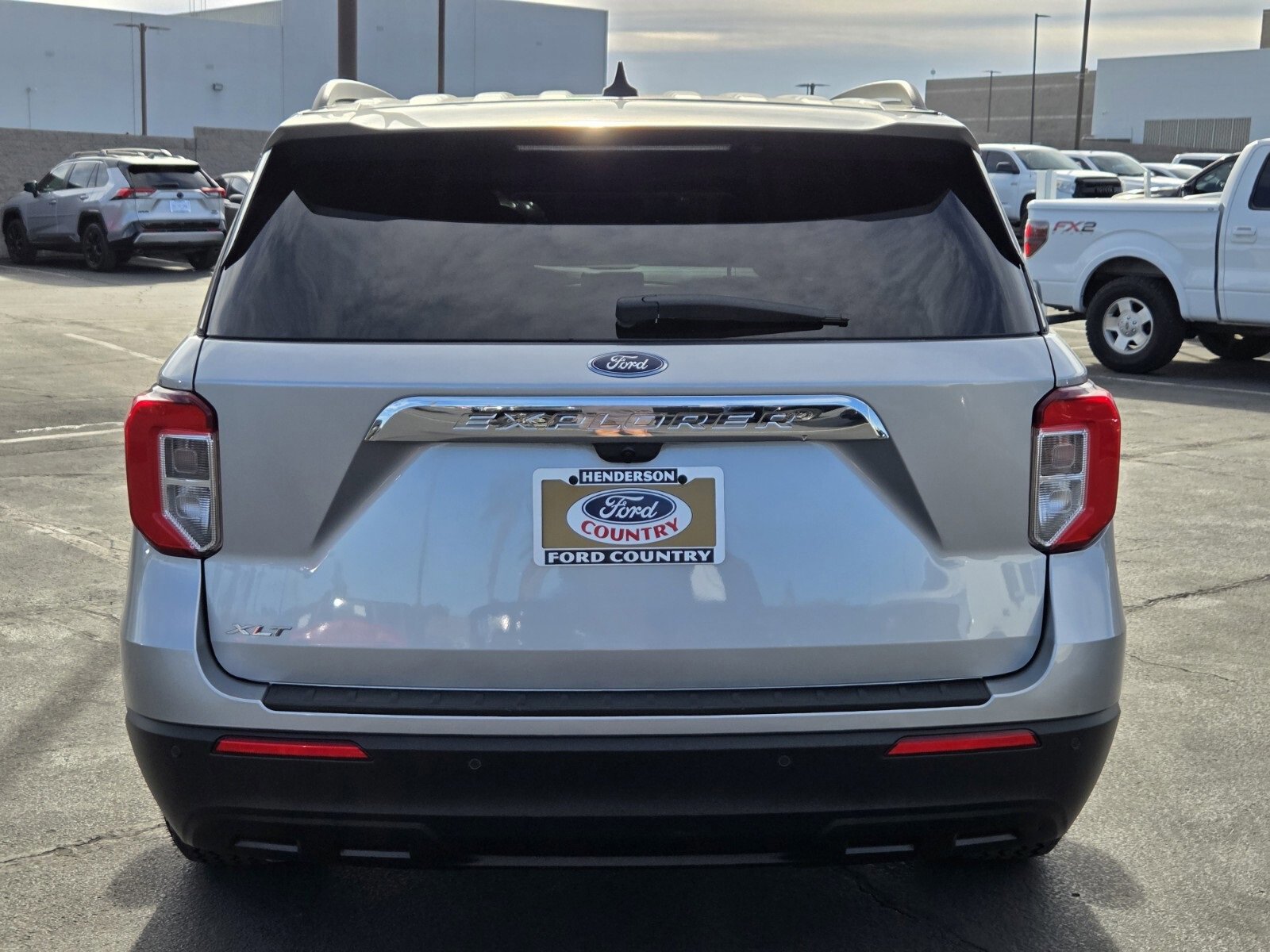 Certified 2022 Ford Explorer XLT image 4