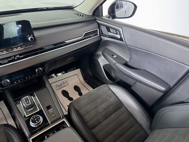 Used 2023 Mitsubishi Outlander SE image 23