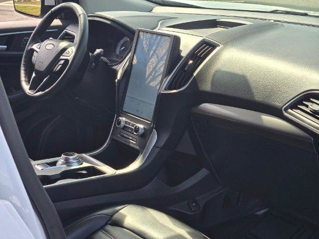 Certified 2024 Ford Edge SEL AWD/4WD image 9