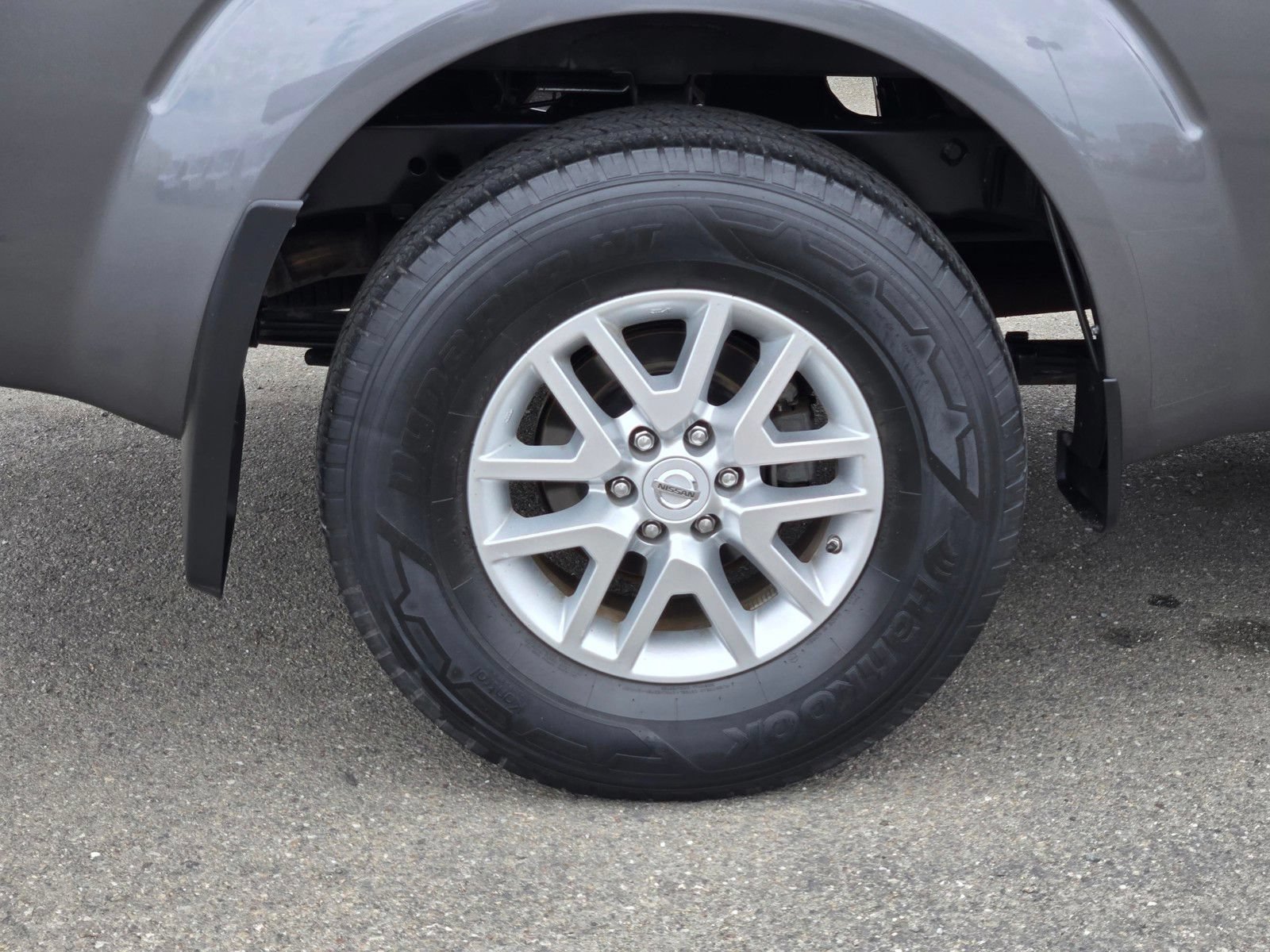 Used 2019 Nissan Frontier SV RWD image 10