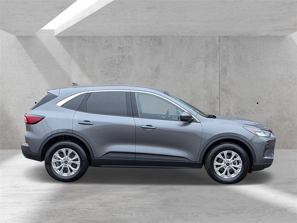 Certified 2023 Ford Escape Active w/ Tech Pack #2 image 2