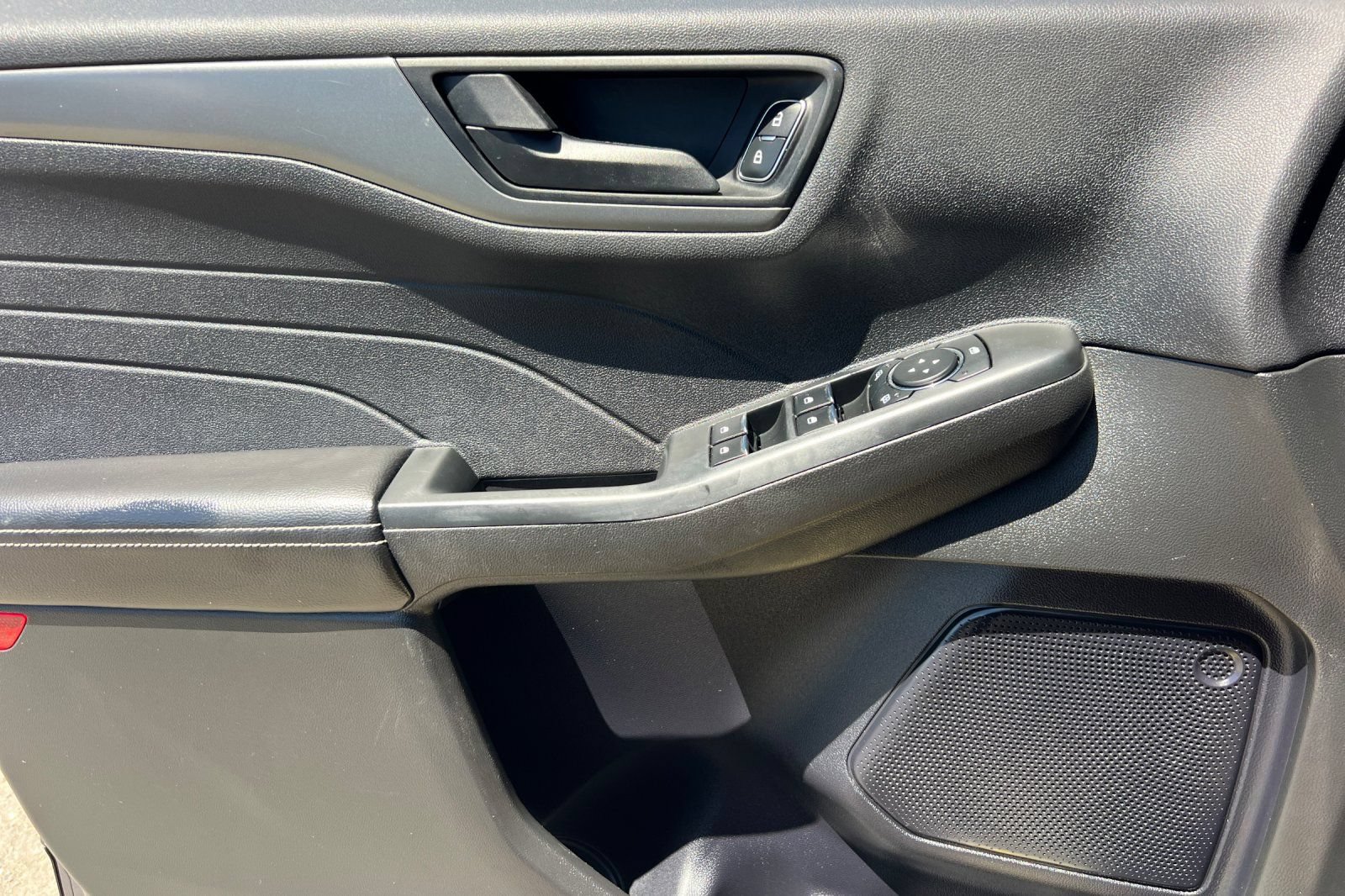 Certified 2024 Ford Escape Active FWD image 12