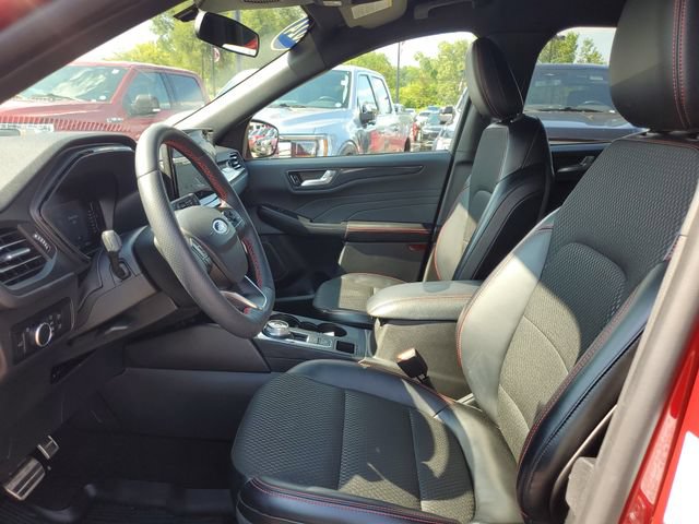 Certified 2024 Ford Escape ST-Line w/ Tech Pack #1 AWD/4WD image 12