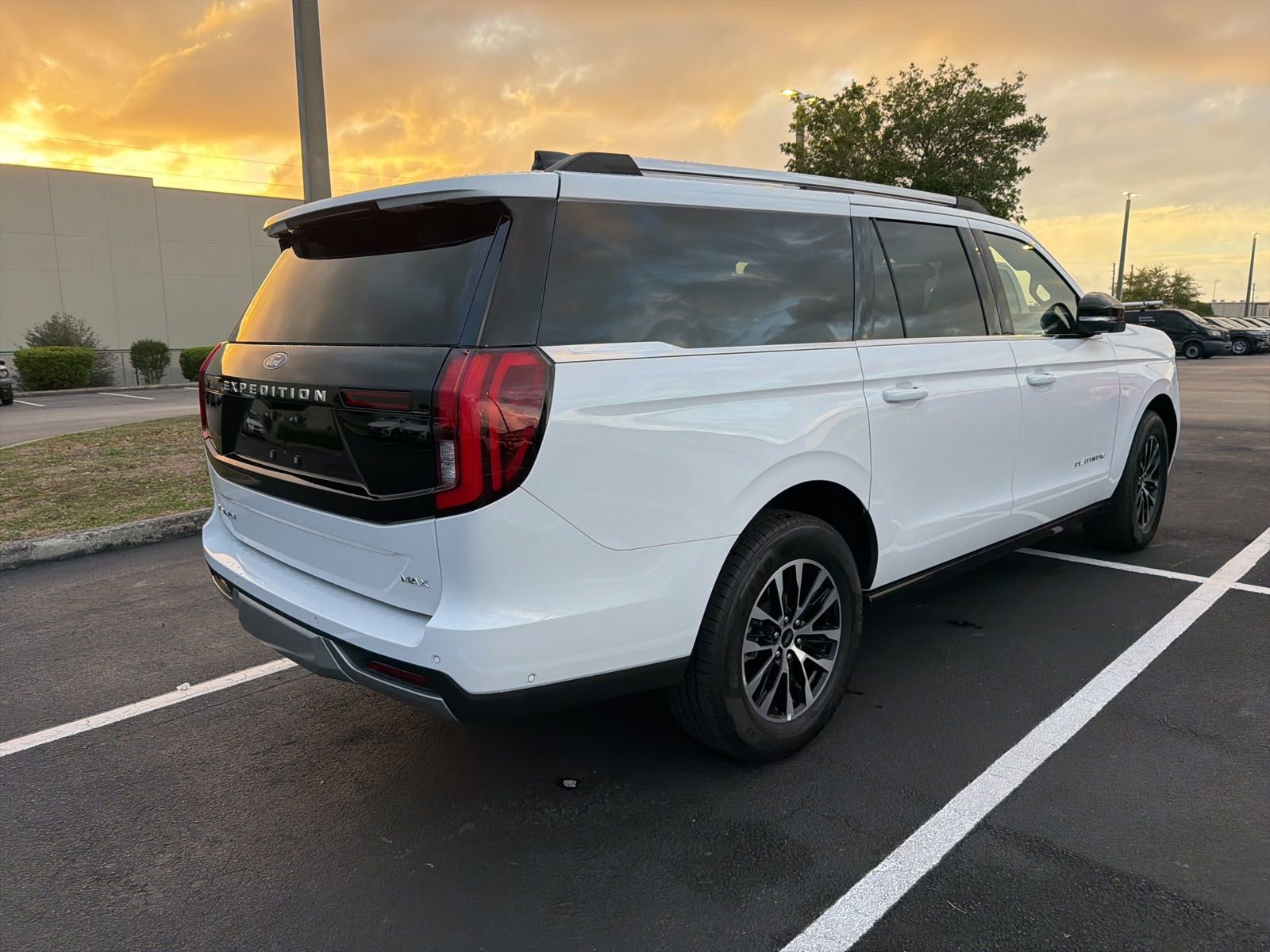 Certified 2025 Ford Expedition Max Platinum image 6