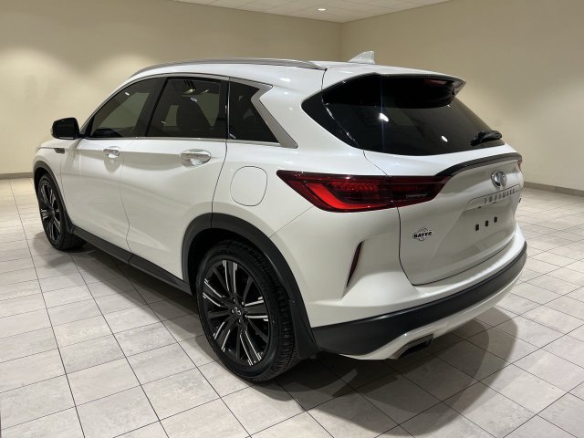 Used 2022 INFINITI QX50 Luxe w/ Appearance Package FWD image 3