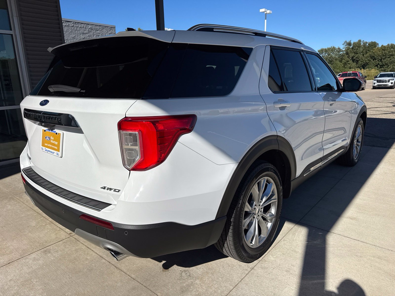 Certified 2024 Ford Explorer Limited w/ Equipment Group 301A AWD/4WD image 8
