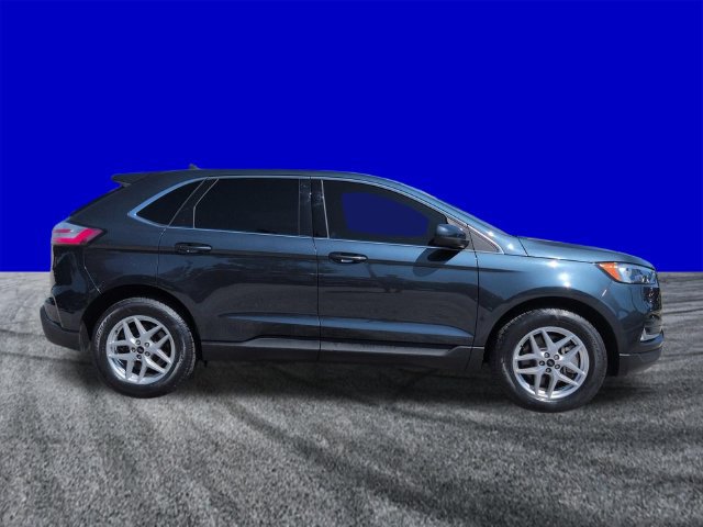 Certified 2024 Ford Edge SEL w/ Convenience Package AWD/4WD image 3