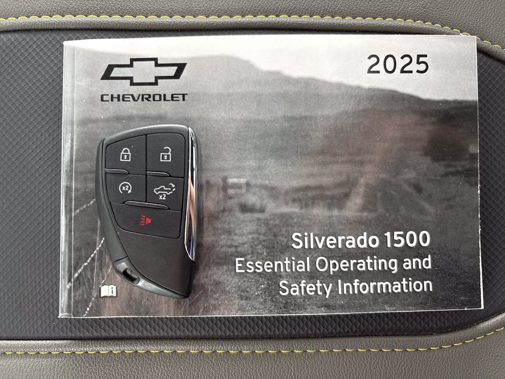 Used 2025 Chevrolet Silverado 1500 ZR2 w/ Technology Package AWD/4WD image 26