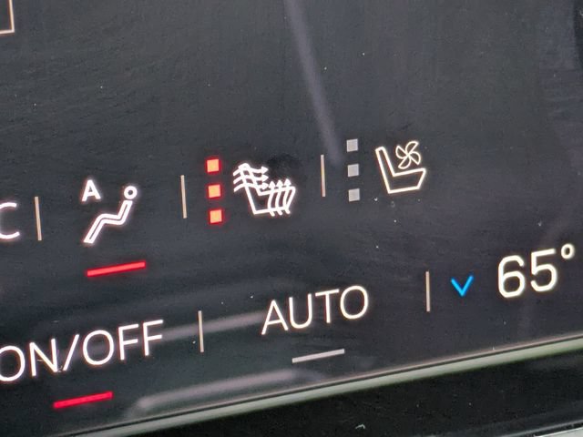 Used 2025 GMC Yukon XL AT4 Ultimate AWD/4WD image 26
