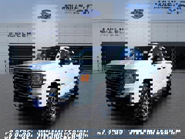 Used 2021 GMC Canyon AT4 w/ Driver Alert Package image 5