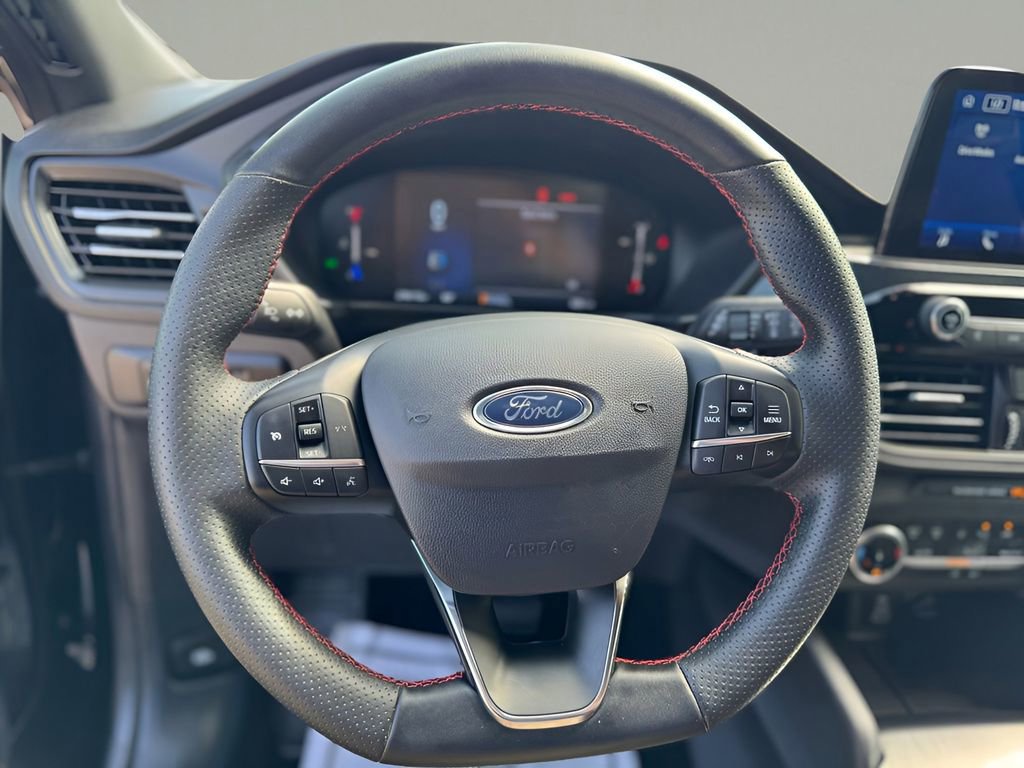 Certified 2025 Ford Escape ST-Line image 17