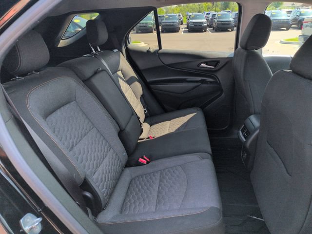 Used 2020 Chevrolet Equinox LT w/ Driver Convenience Package AWD/4WD image 17