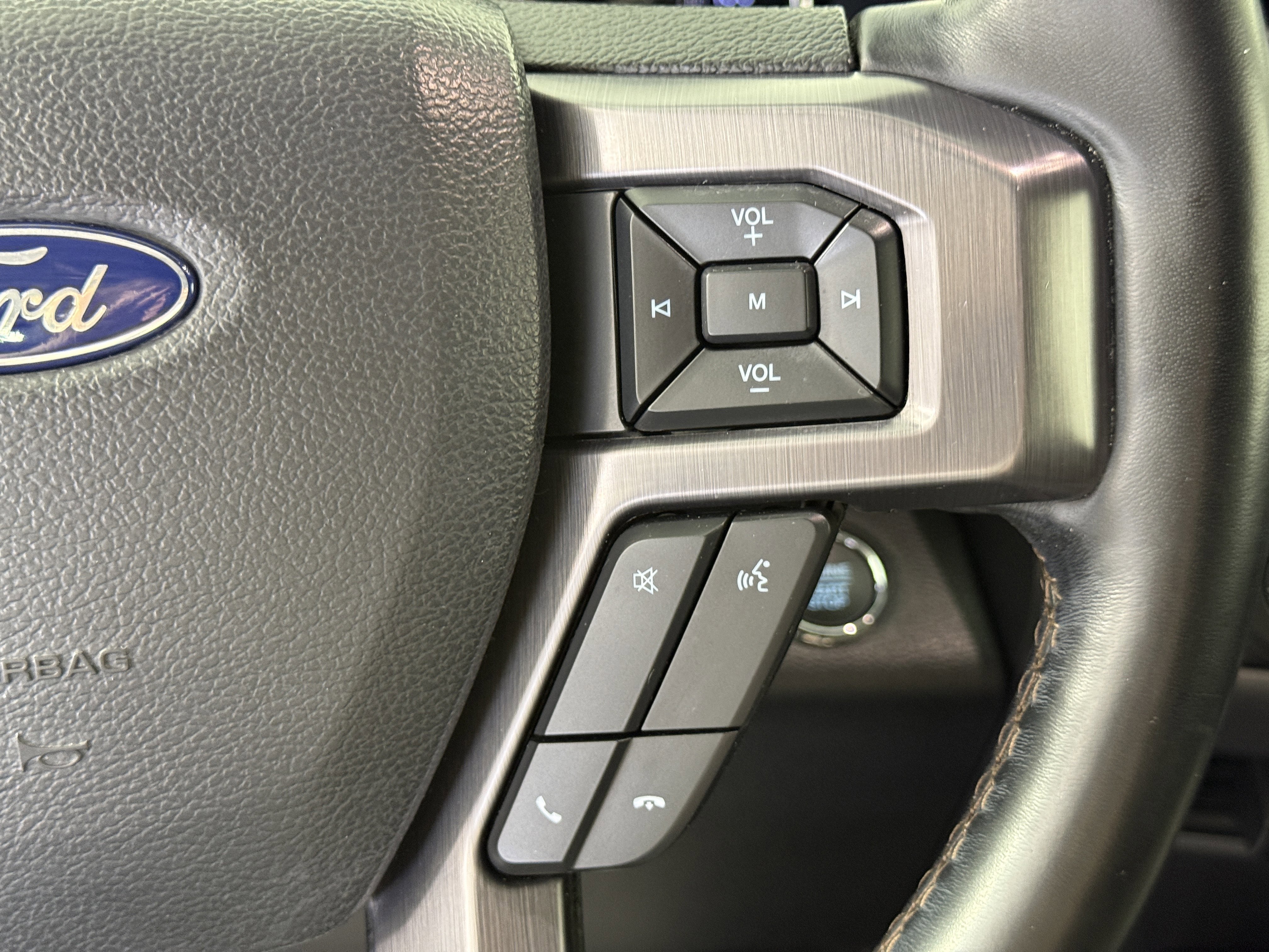 Certified 2018 Ford Expedition Max Platinum image 27