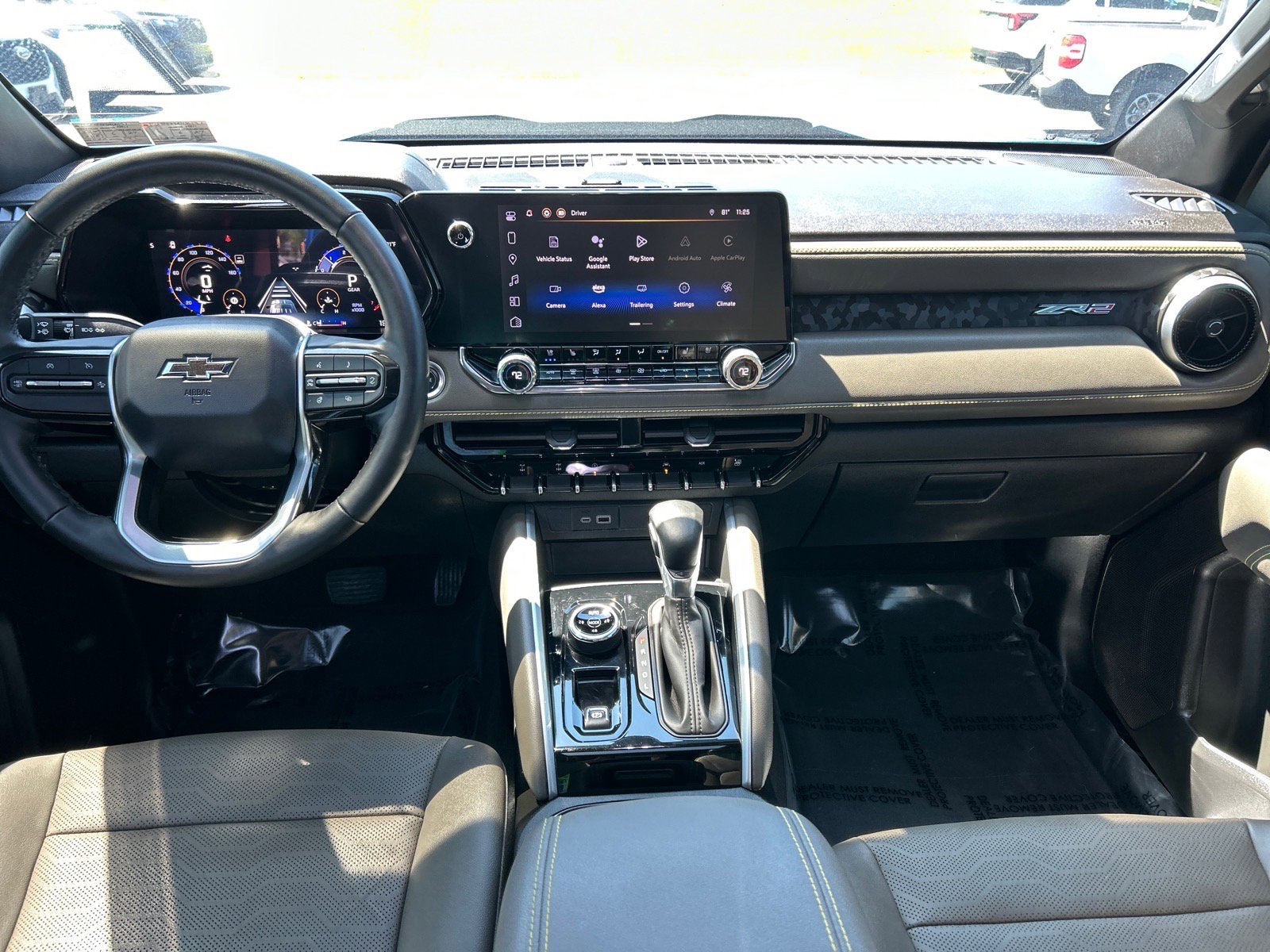 Used 2024 Chevrolet Colorado ZR2 w/ ZR2 Convenience Package III AWD/4WD image 3
