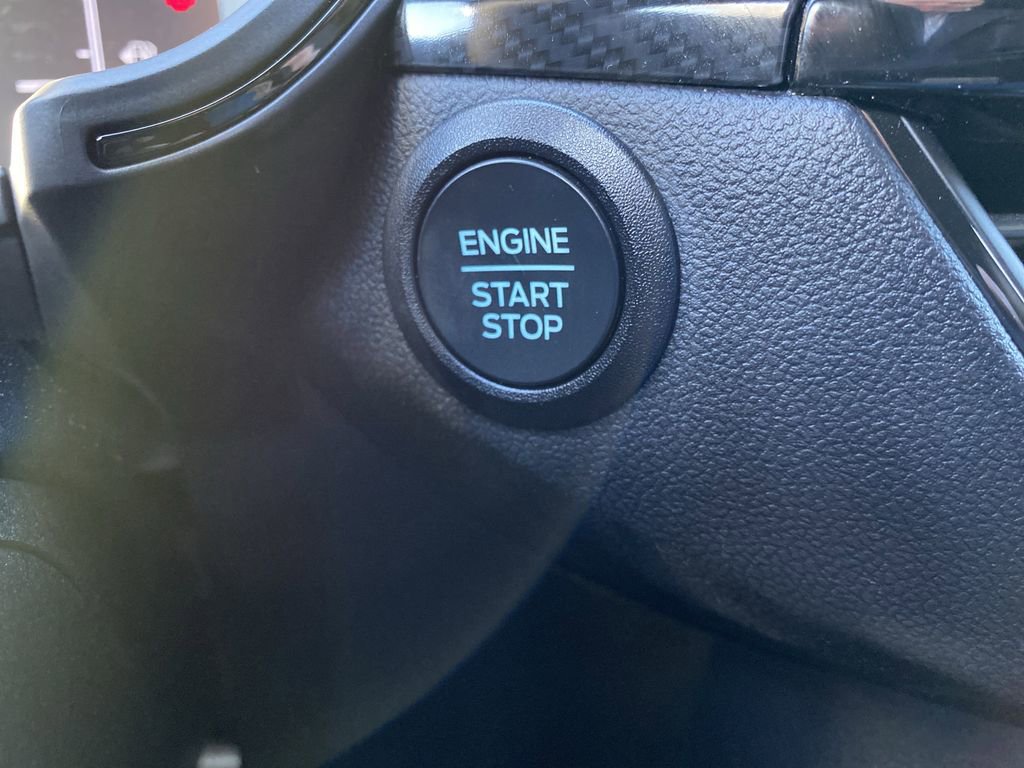 Certified 2025 Ford Escape ST-Line image 31