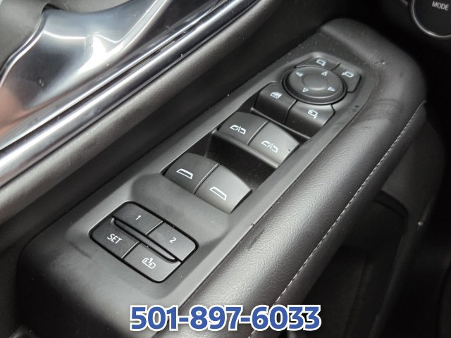 Used 2023 Chevrolet Tahoe Z71 w/ Luxury Package AWD/4WD image 29