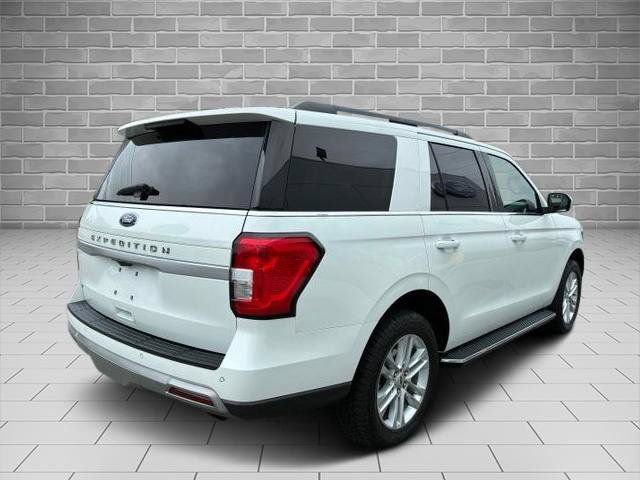 Certified 2023 Ford Expedition XLT AWD/4WD image 3