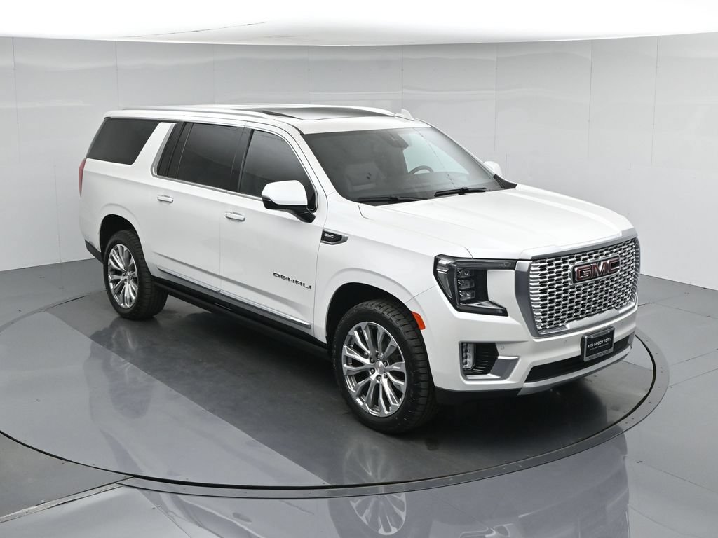 Used 2023 GMC Yukon XL Denali AWD/4WD image 40