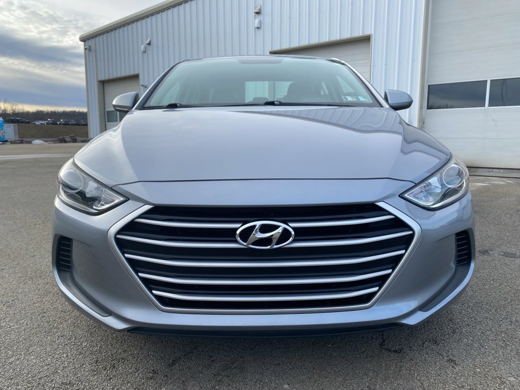 Used 2017 Hyundai Elantra SE image 8