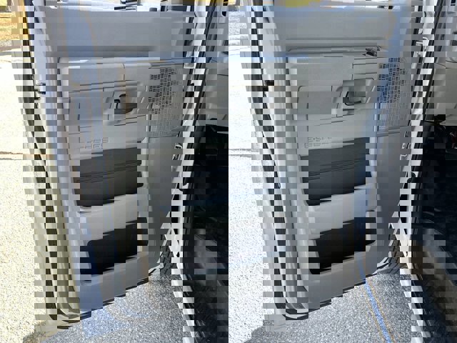 Certified 2024 Ford E-350 and Econoline 350 Super Duty w/ Power Windows & Locks Group image 16