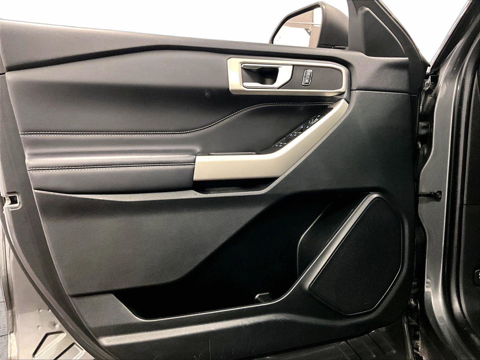 Certified 2023 Ford Explorer XLT w/ Equipment Group 202A image 22