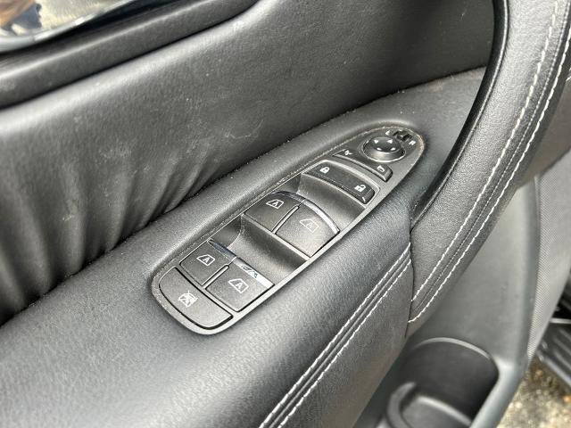 Used 2017 INFINITI QX80 4WD w/ Driver Assistance Package image 21