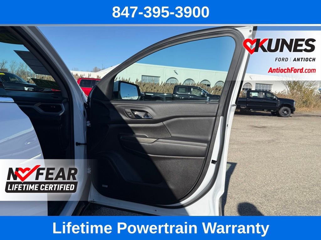 Used 2023 GMC Acadia SLT image 14