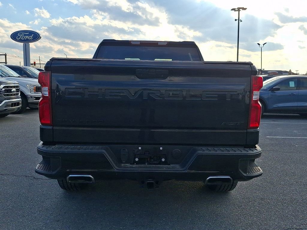 Used 2022 Chevrolet Silverado 1500 RST image 3