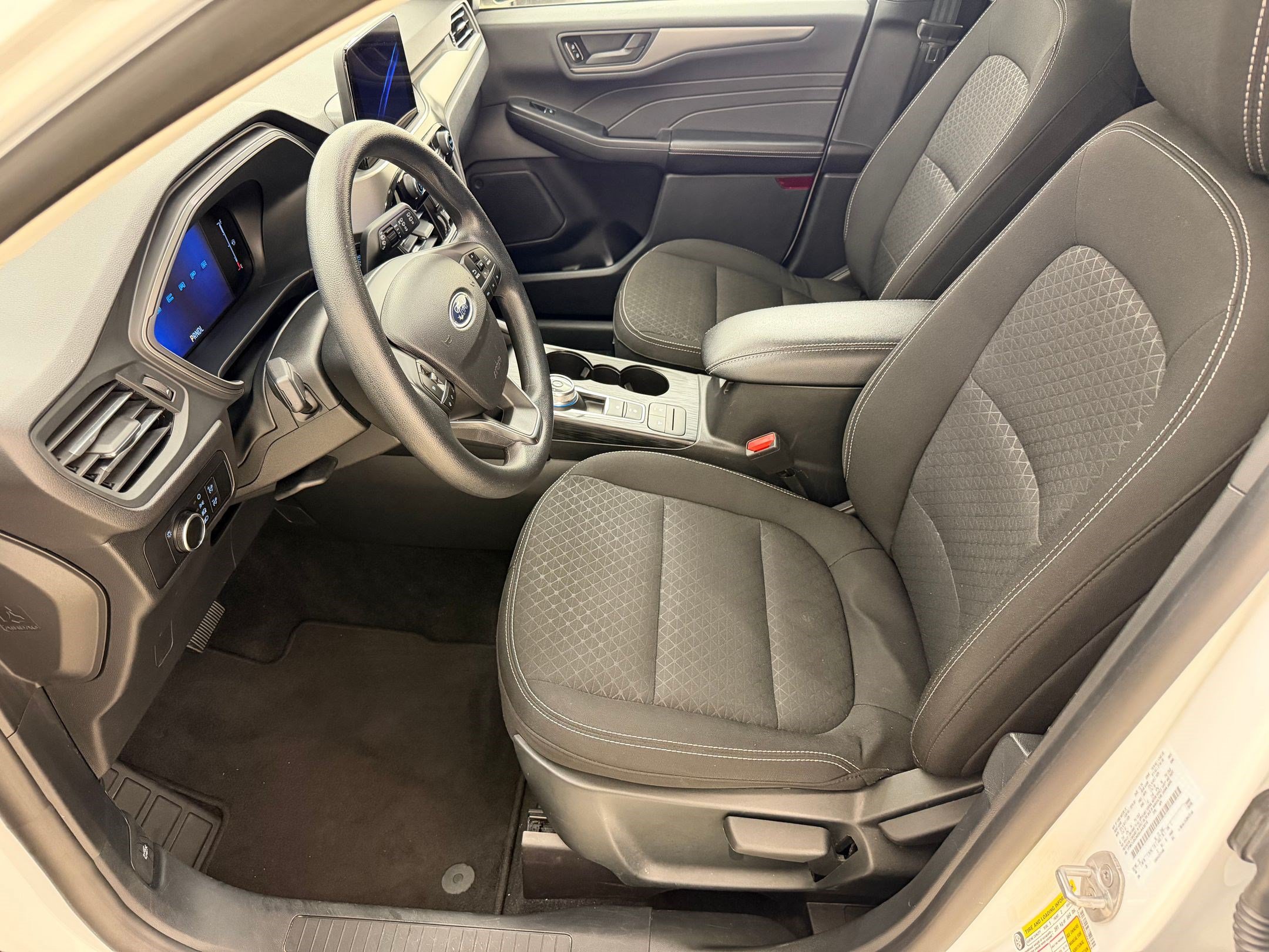Certified 2025 Ford Escape Active FWD image 5