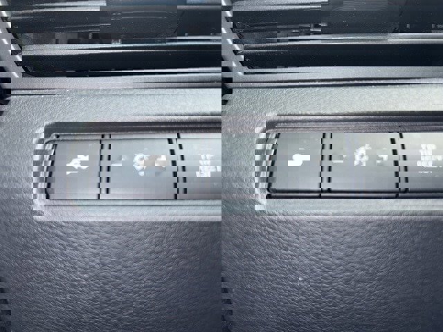 Used 2024 Nissan Altima 2.5 SR image 23