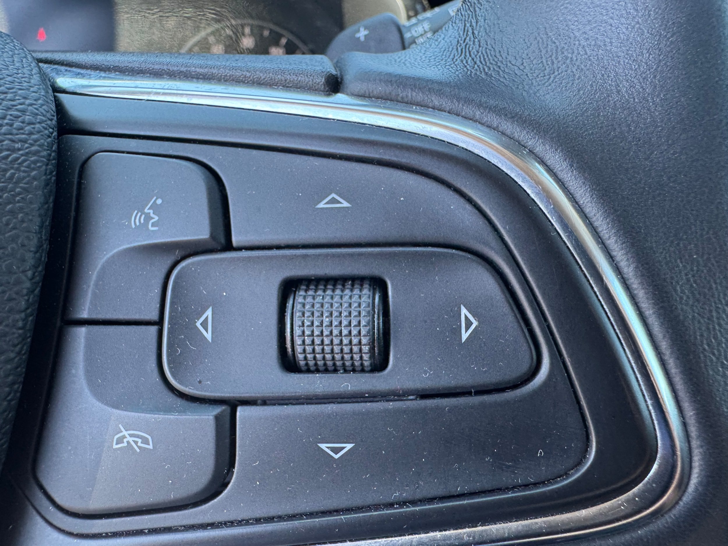 Used 2021 Buick Envision Preferred FWD image 17