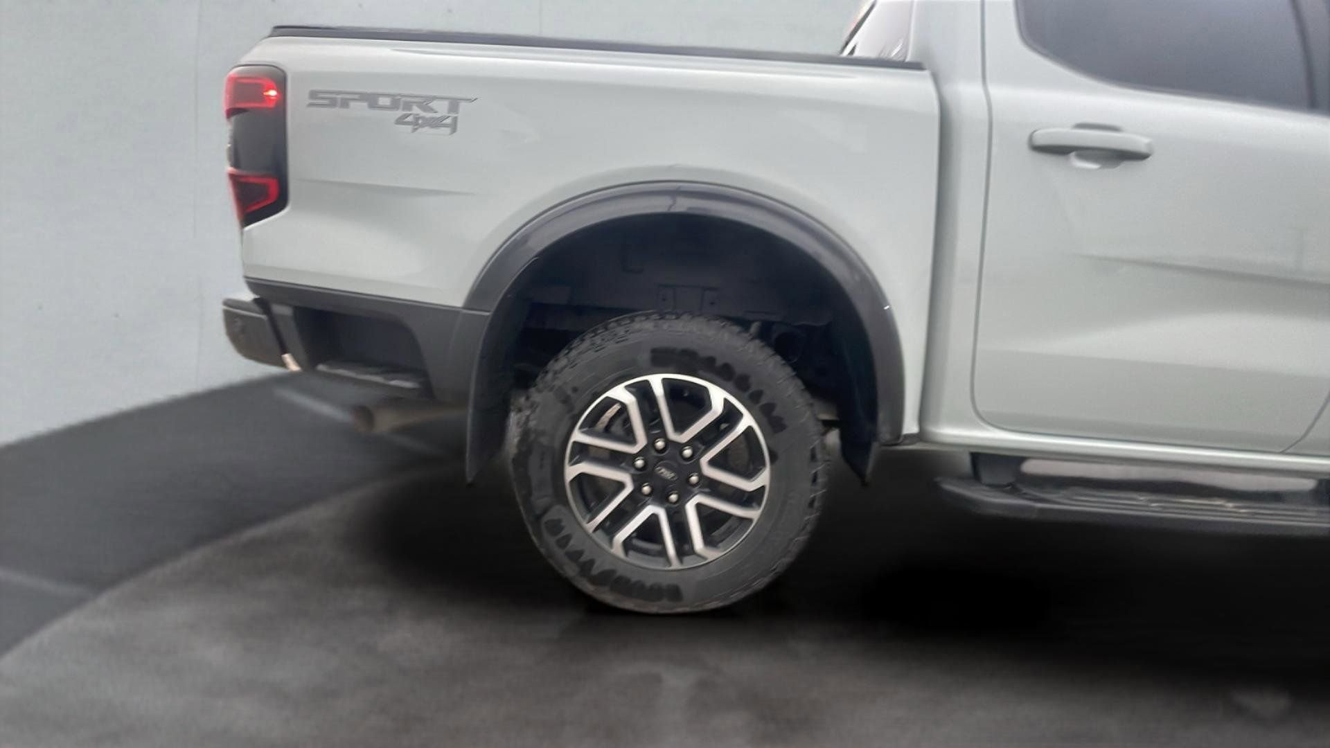 Certified 2024 Ford Ranger Lariat w/ Advanced Towing Package image 25