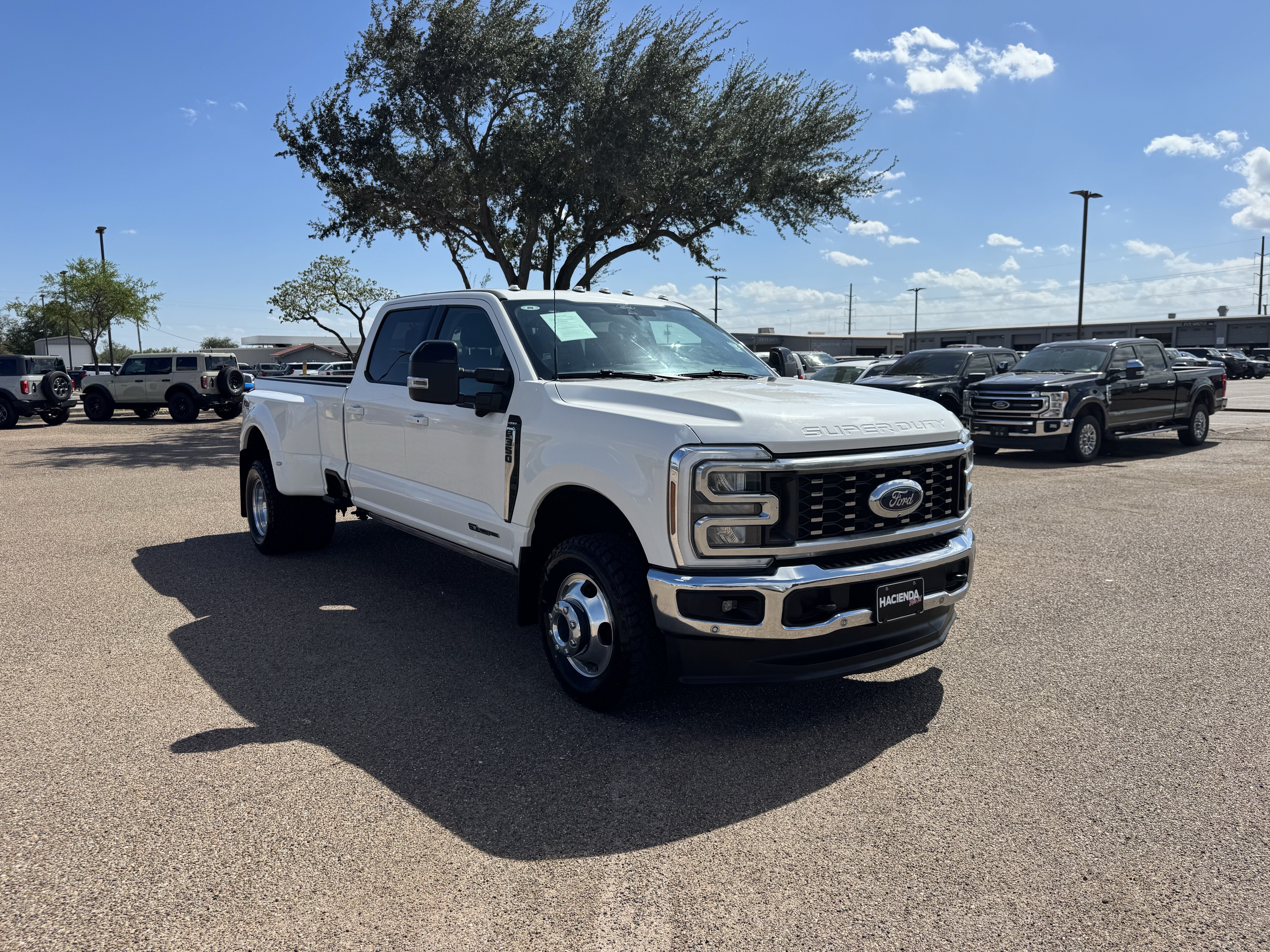 Certified 2024 Ford F350 Lariat w/ Lariat Ultimate Package AWD/4WD image 5