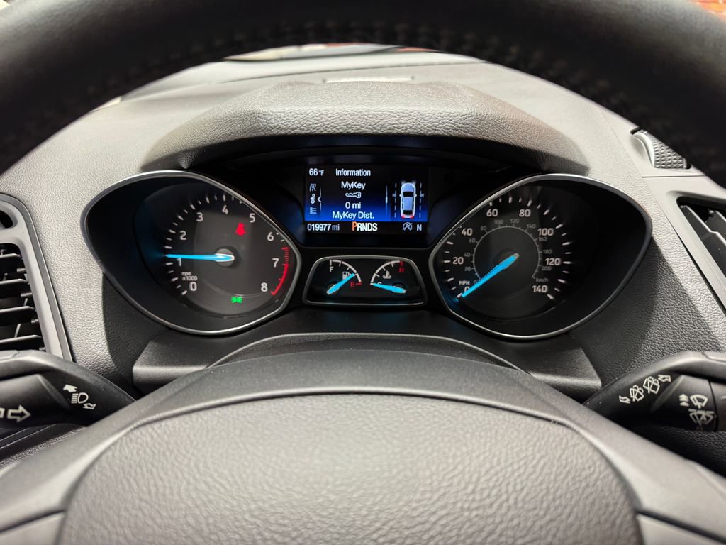 Certified 2019 Ford Escape SEL FWD image 17
