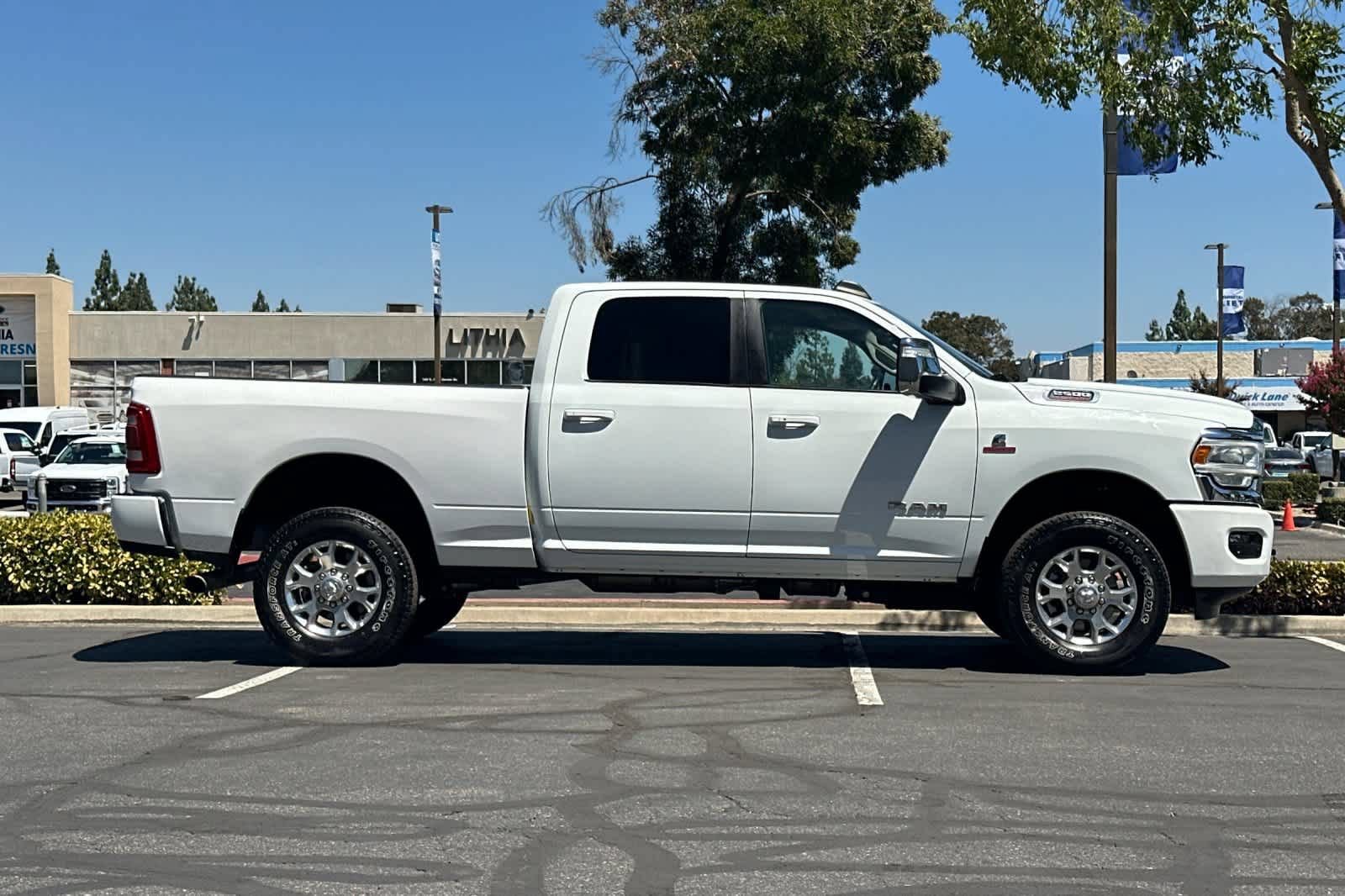 Used 2024 RAM 2500 Laramie w/ Safety Group AWD/4WD image 9