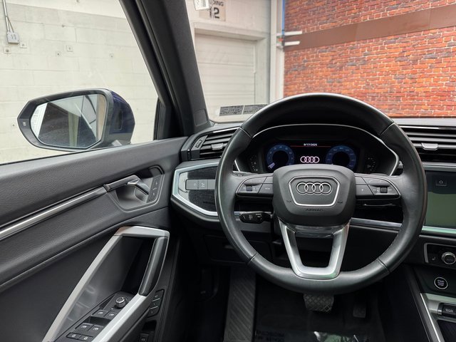 Used 2024 Audi Q3 2.0T Premium image 14
