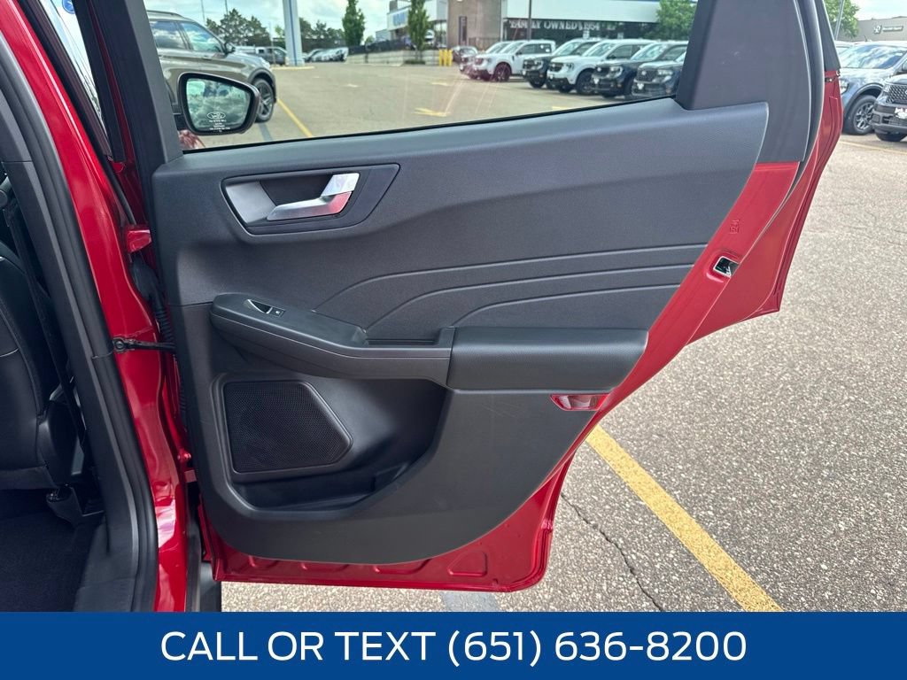 Certified 2023 Ford Escape ST-Line Elite AWD/4WD image 40