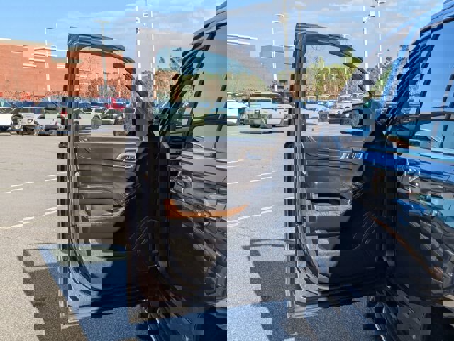 Used 2018 GMC Yukon Denali w/ Open Road Package image 14