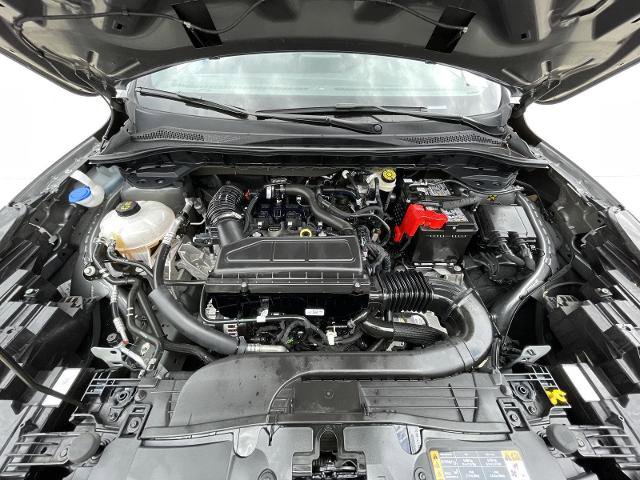 Certified 2025 Ford Escape ST-Line AWD/4WD image 33