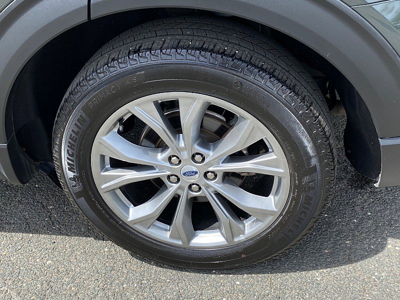 Certified 2023 Ford Explorer Limited w/ Limited Technology Package AWD/4WD image 13
