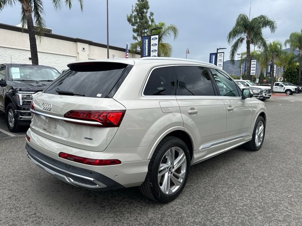 Used 2021 Audi Q7 2.0T Premium Plus w/ Premium Plus Package AWD/4WD image 13