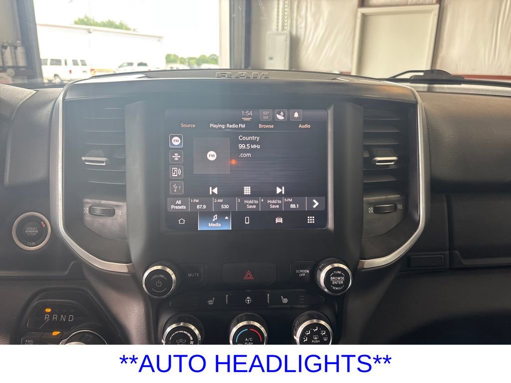 Used 2023 RAM 1500 4x4 Crew Cab image 12