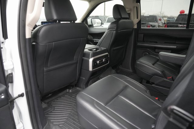 Certified 2023 Ford Expedition XLT image 11