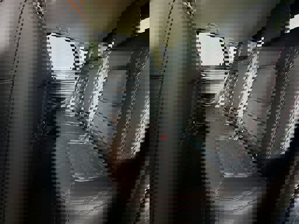 Used 2025 MAZDA CX-5 Carbon Edition image 13