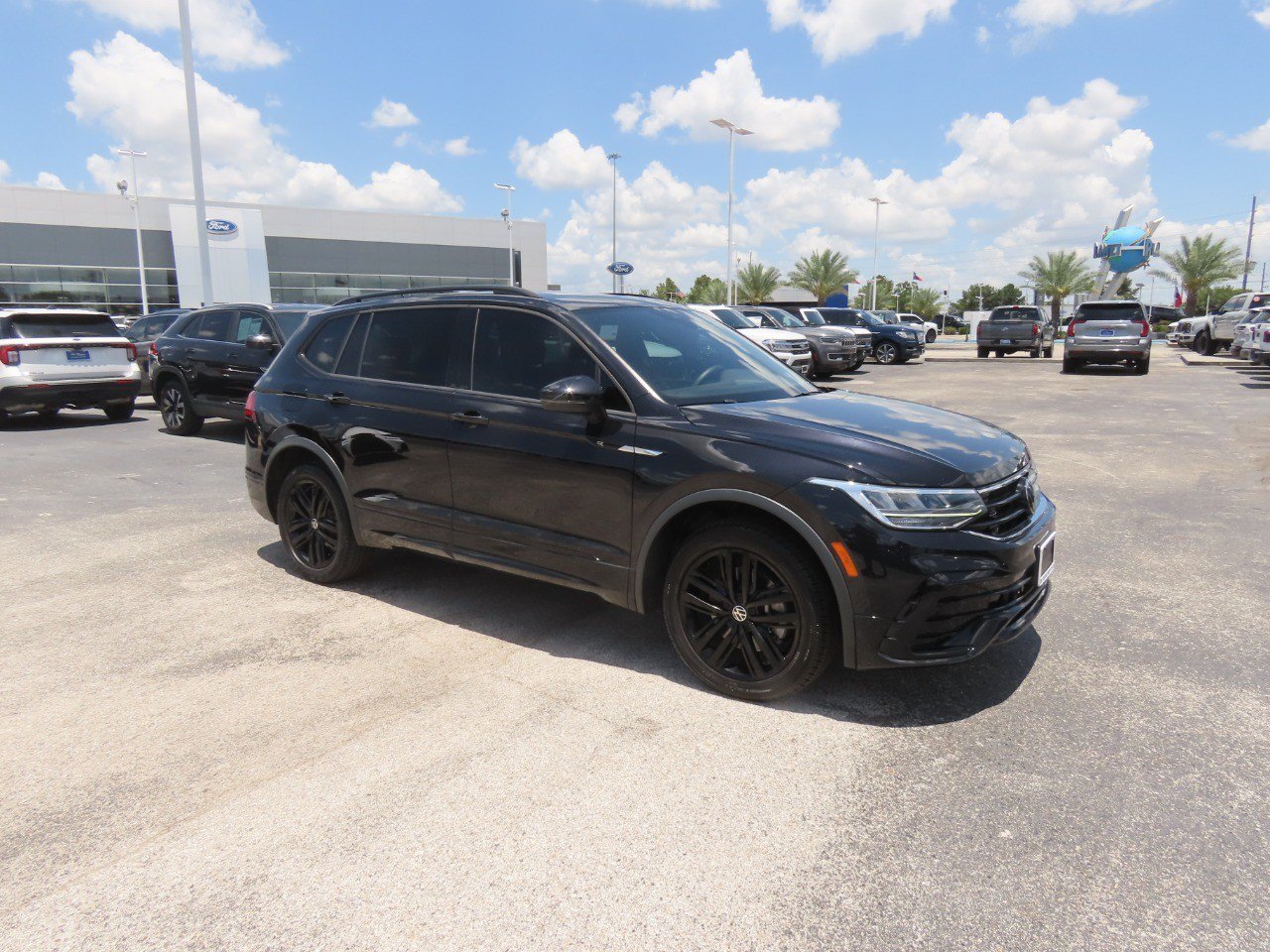 Used 2022 Volkswagen Tiguan SE R-Line AWD/4WD image 7