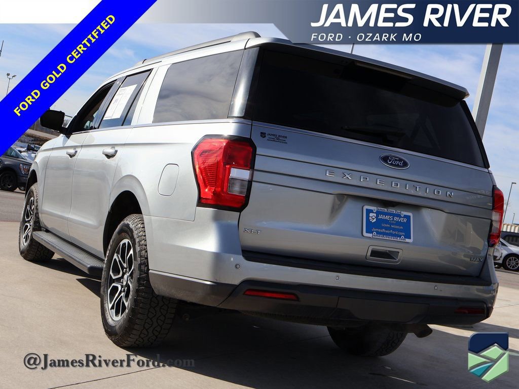 Certified 2022 Ford Expedition Max XLT image 3