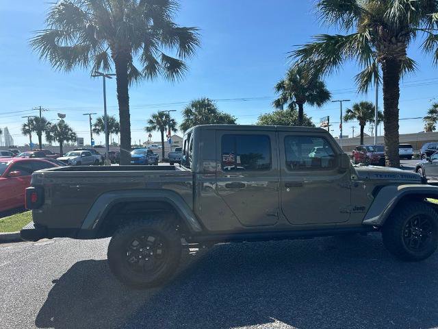 Used 2025 Jeep Gladiator Sport AWD/4WD image 5